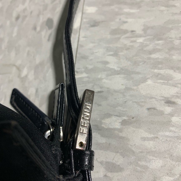 Fendi purse - Picture 3 of 9